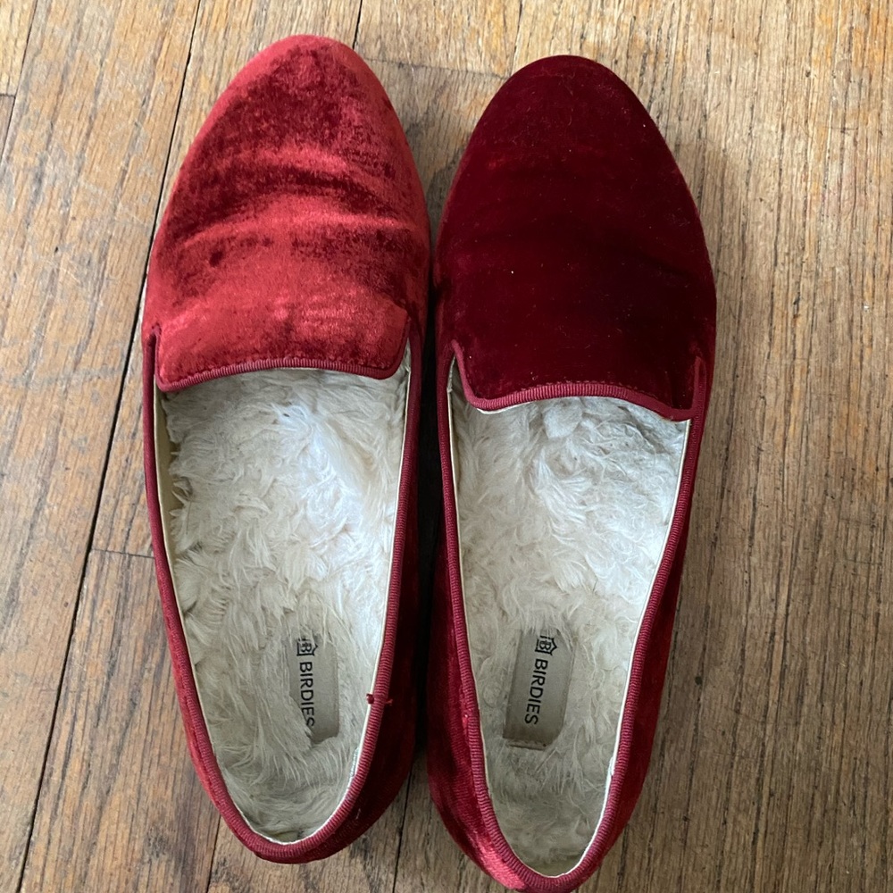 Size 7 red velvet Birdies
